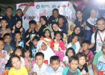 PT Food Station Tjipinang Serahkan Bantuan Korban Gempa Cianjur