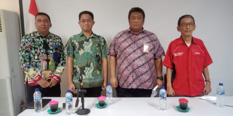 Diskusi Publik Media online tabloidbongkar. com