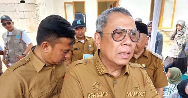 Walkot Tangsel Akui Konpensasi Warga Terdampak Bau Sampah Cipeucang Rp. 250 Rb Per KK Pertahun