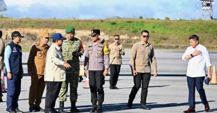 Presiden Prabowo Kunjungi Korban Banjir di Tapanuli Tengah